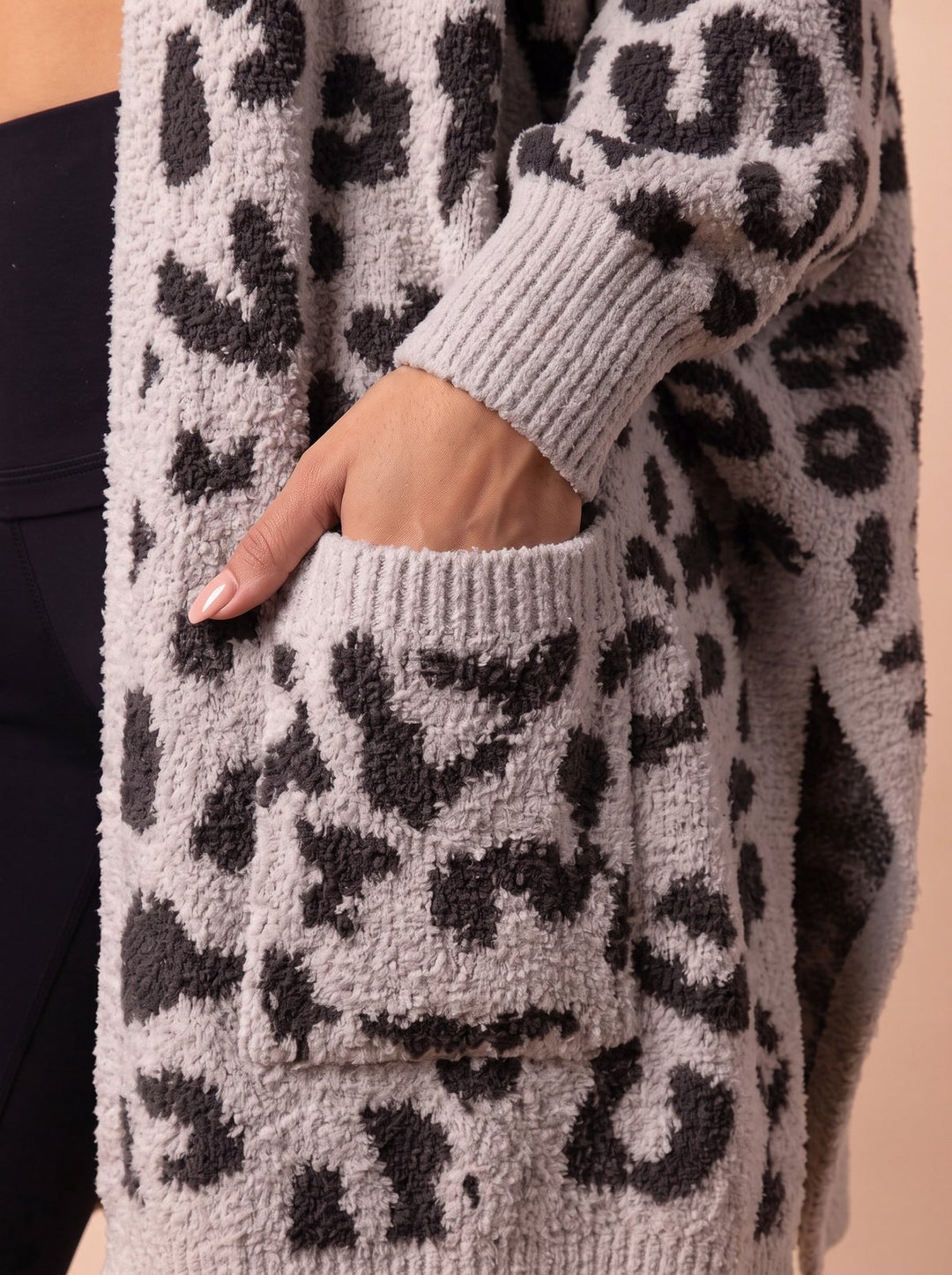 #color_smoky-leopard